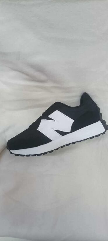 Women's Sneakers and athletic shoes: New Balance, bоја - Šareno — 6