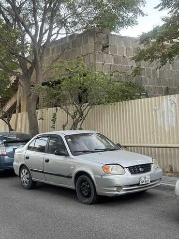 maşın bazarı badamdar: Hyundai Accent: 1.4 l | 2004 il Sedan