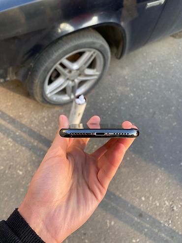 Apple iPhone: IPhone X, 64 GB, Space Gray, Face ID — 8