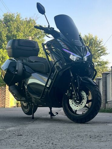 муровей бензин: Макси скутер Yamaha, 175 куб. см, Бензин, Новый, В рассрочку
