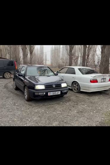 Volkswagen: Volkswagen Vento: 1994 г., 1.8 л, Механика, Бензин, Седан — 5
