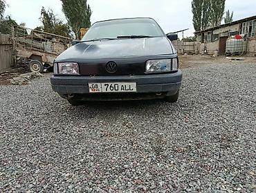 Volkswagen Passat: 1989 г., 1.8 л, Механика, Бензин, Седан