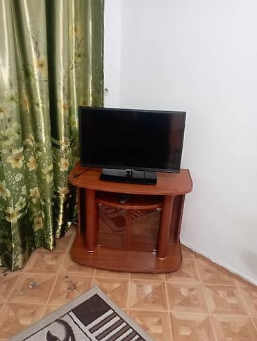 android box: Телевизор с тумбой под ТВ. - Плоский LED-телевизор диагональ примерно — 2