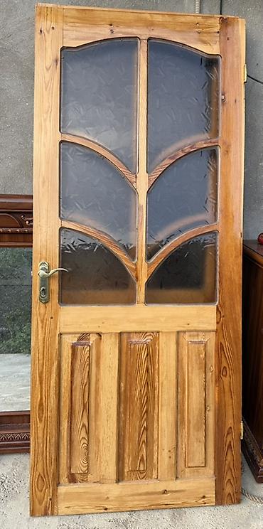 Taxta şüşəli qapı, 2 ədəd. Hec bir qırıgı, cizigi yoxdu. Əla