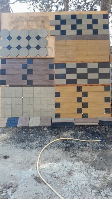 Ağlay: Aglay Ve Tamet Daşlarinin Satişi Bir Başa Sexde — 18