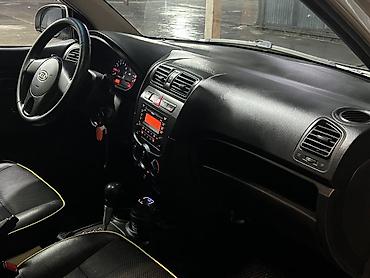 салон гольф 4: Kia Morning: 2010 г., 1 л, Автомат, Бензин, Хэтчбэк — 8