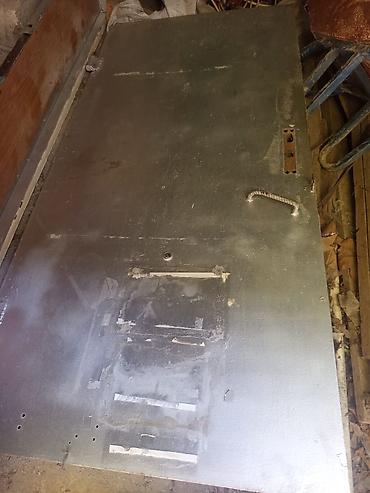 seyif qapi: Dəmir giriş qapısı və metal karkas - Material: Tammetal (qalın polad — 3