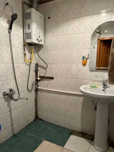 Köhnə tikili: Bakı, Yeni Günəşli Massiv A, 3 otaqlı, Köhnə tikili, 75 kv. m — 12