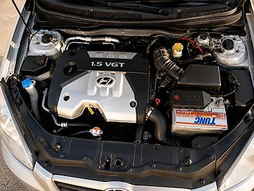 ford focus hatchback: Hyundai Accent: 1.5 l | 2007 il Sedan — 10