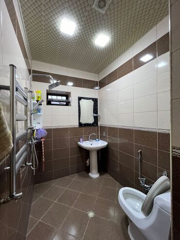 Həyət evləri və villaların satışı: Binəqədi qəs. 8 otaq, 250 kv. m, Yeni təmirli — 15