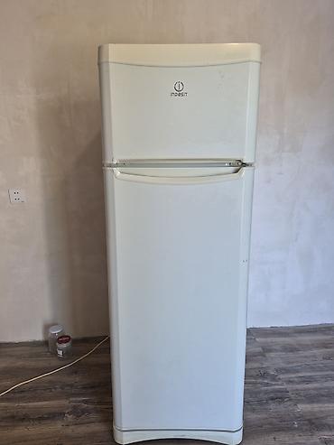 İşlənmiş 2 qapılı Indesit Soyuducu Satılır, rəng - Ağ