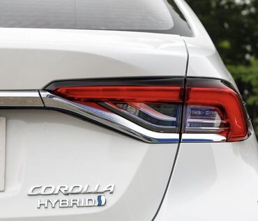 Toyota: Toyota Corolla: 1.8 l | 2024 il Sedan — 7