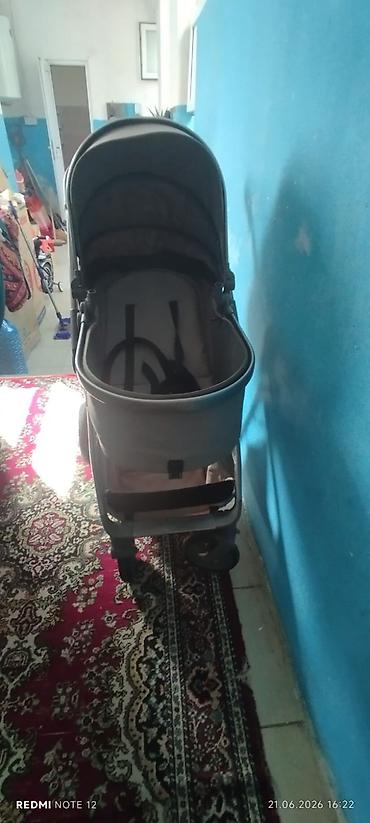uşağ arabalari: Uşaq arabası – 2-in-1 beşik-li model - Rəng: tünd bej/qəhvəyi - Tip — 3