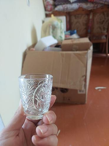 xrustal stəkanlar: Antik üslubda qab-qacaq dəsti axdarıram,tək də cütdə axdardığım var - — 6