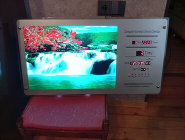 ev ucun divar saatlari: Divar saatları, Elektron