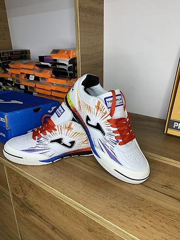 soft shell: Мужские кроссовки, 42, Joma, Б/у, цвет - Белый — 1