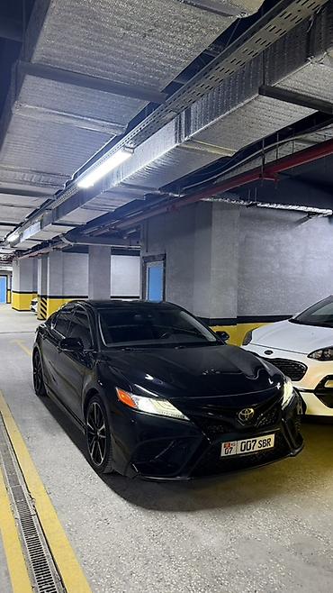 black: Toyota Camry: 2018 г., 2.5 л, Автомат, Бензин, Седан — 1
