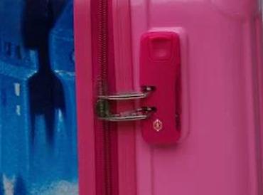 Rančevi, torbe i koferi: Dečji kofer na točkiće – Frozen motiv - Dizajn: Disney Frozen (Elsa — 12