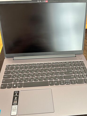 Kompüter, noutbuk və planşetlər: Lenovo IdeaPad Slim 3 (15", 8-ci nəsil) noutbuk - Ekran: 15.6" nazik