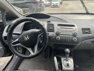 Honda: Honda Civic: 2009 г., 1.8 л, Автомат, Бензин, Седан — 8