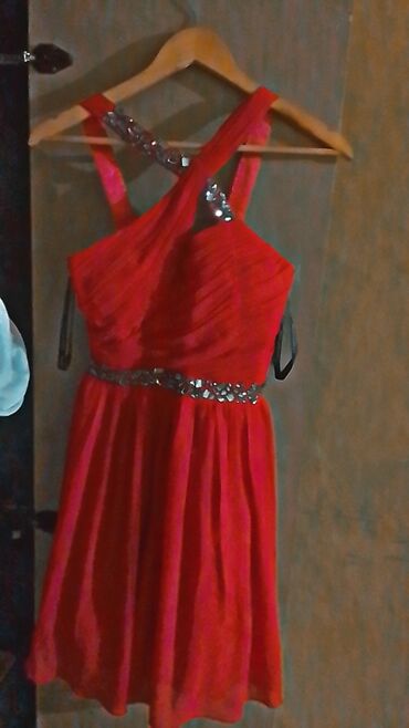 crvena haljina prodaja: M (EU 38), bоја - Crvena, Drugi stil, Drugi tip rukava