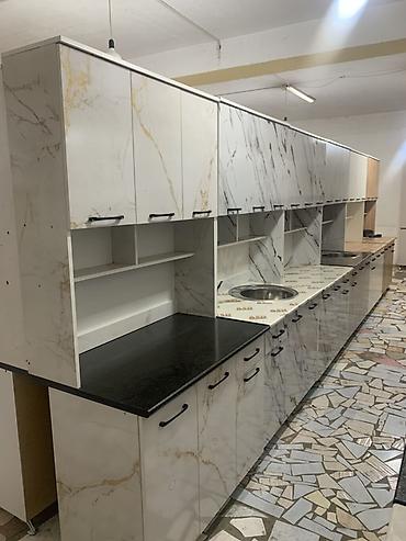 Кухонные гарнитуры: Кухонные гарнитуры модульные, верх+низ, разные отделки. Особенности — 7