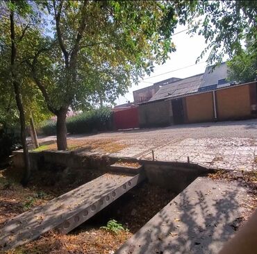 Долгосрочная аренда домов: 50 м², 3 комнаты, Забор, огорожен at lalafo.kg — 13 Долгосрочная аренда домов: 50 м², 3 комнаты, Забор, огорожен — 13