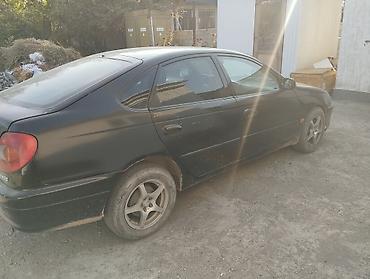 Toyota: Toyota Avensis: 2001 г., 2 л, Механика, Бензин — 3