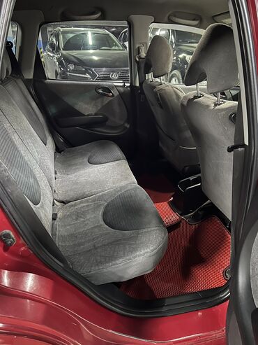 Honda: Honda Fit: 2002 г., 1.3 л, Вариатор, Бензин, Хэтчбэк at lalafo.kg — 7 Honda: Honda Fit: 2002 г., 1.3 л, Вариатор, Бензин, Хэтчбэк — 7