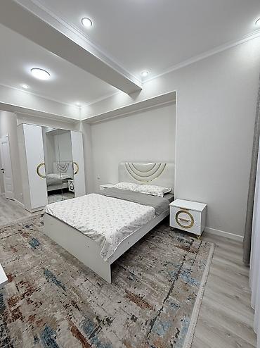 Посуточная аренда квартир: 3 комнаты, Душевая кабина, Постельное белье, Бронь — 6