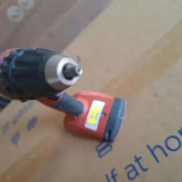 Električne bušilice: Hilti SFC-22A Aku Bušilica 🔧 Stanje: Odlično očuvana Poreklo: Doneta — 12