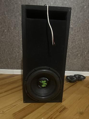 avtomobil maqnitofon: Avtomobil üçün sabvufer və portlu akustik qutu Macheta 800rms 1600 — 1