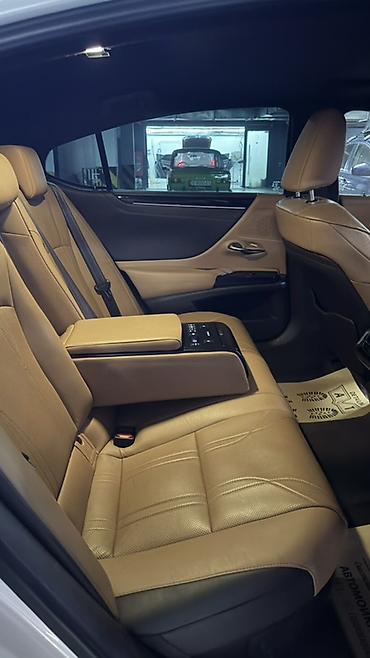 lexus 360: Lexus ES: 2020 г., 2.5 л, Вариатор, Гибрид, Седан — 9