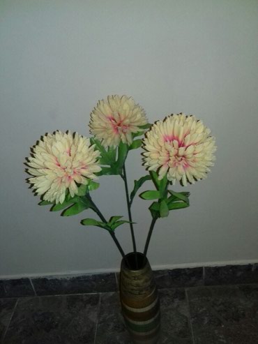 police za cveće: Veštačko cveće