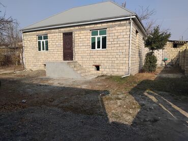 Həyət evləri və villaların satışı: Salam,Ala qapının yanı,Günəşli qəsəbəsində 5 sot torpaqda 6 daş — 6