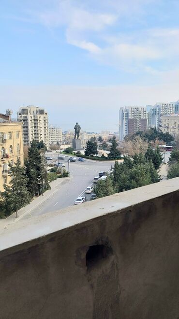 Yeni tikili: Yasamal, 4 otaqlı, Yeni tikili, m. İçərişəhər, 204 kv. m -da lalafo.az — 16 Yeni tikili: Yasamal, 4 otaqlı, Yeni tikili, m. İçərişəhər, 204 kv. m — 16