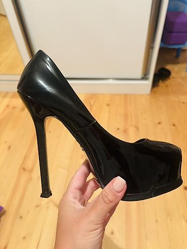 ysl tufli: - Məhsul: Qadın yüksək daban ayaqqabıları (4 cüt) - Ölçü: 39 — 5