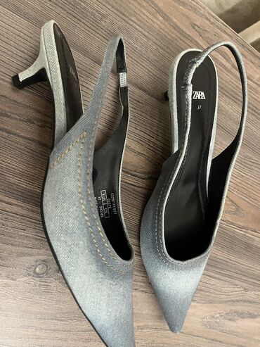 Basanoşka və səndəllər: Zara, Ölçü: 37, rəng - Göy, Yeni — 2