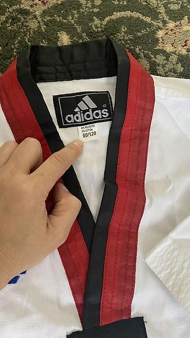 Комплекты одежды: Кимоно (добок) для тхэквондо adidas, модель с контрастным воротом — 1