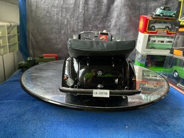 Avtomobil modelləri: Коллекционная модель Mercedes-Benz 770K Pullman W150 Black 1938 Road — 22