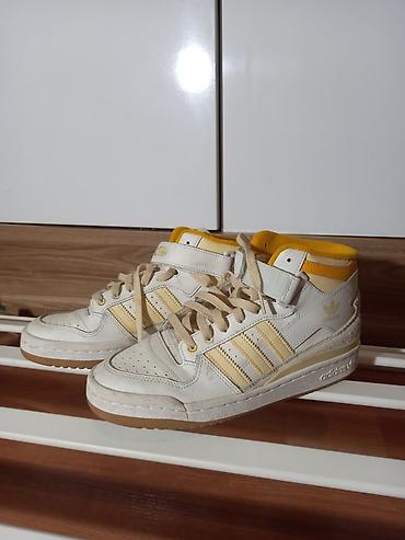 krasofka modelleri: Adidas Forum Mid krossovkaları - Model: Adidas Forum Mid - Rəng — 1