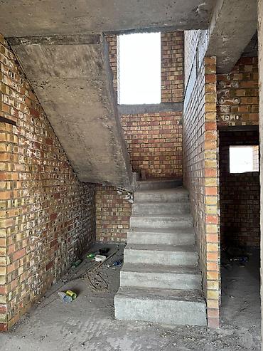 Продажа коттеджей и домов: 5 комнат, 214 м², 5 соток, Бишкек, Оскон-ордо ж/м Собственник at lalafo.kg — 18 Продажа коттеджей и домов: 5 комнат, 214 м², 5 соток, Бишкек, Оскон-ордо ж/м Собственник — 18