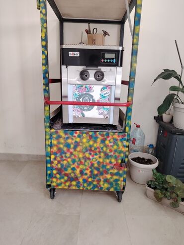 hazir biznes kafe: Dondurma aparati hazir biznes bir sozle alan uddu