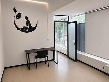 1 кв: Аренда офисов, 21 м², В бизнес центре, С видом на горы, 1 линия — 3