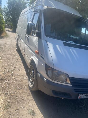 авто по следующим вкупом: Mercedes-Benz Спринтер: 2002 г., 2.2 л, Механика, Дизель, Бус