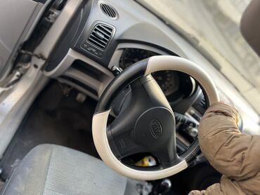 Kia: Kia Picanto: 2006 г., 1 л, Механика, Хэтчбэк — 8