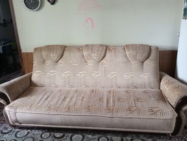 обшивка дивана: Диван-кровать, цвет - Бежевый, Б/у
