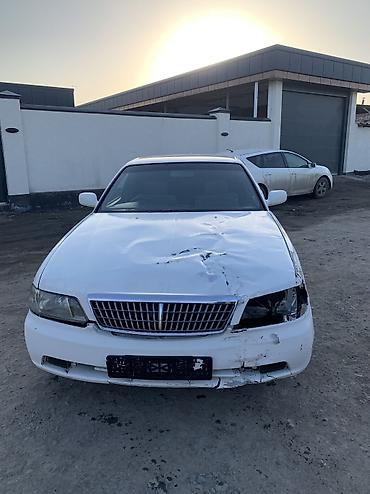 Nissan: Nissan Laurel: 2000 г., Автомат, Бензин — 14