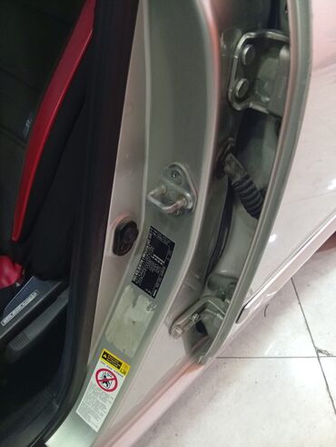 Toyota: Toyota Corolla: 1.4 l | 2005 il Hetçbek — 1