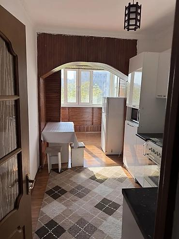 osh flat: 3 комнаты, Моссовет Агентство недвижимости, Только парням, от 1 месяца, от 3 месяцев, от 6 месяцев, С мебелью полностью — 1
